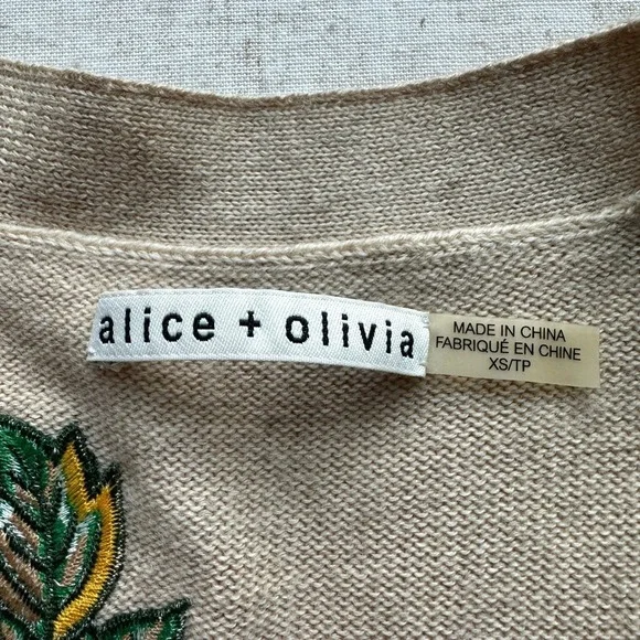 Alice + Olivia Bradford Embellished Grandpa Cardigan Butterfly Hamsa LOVE XS - Picture 11 of 16